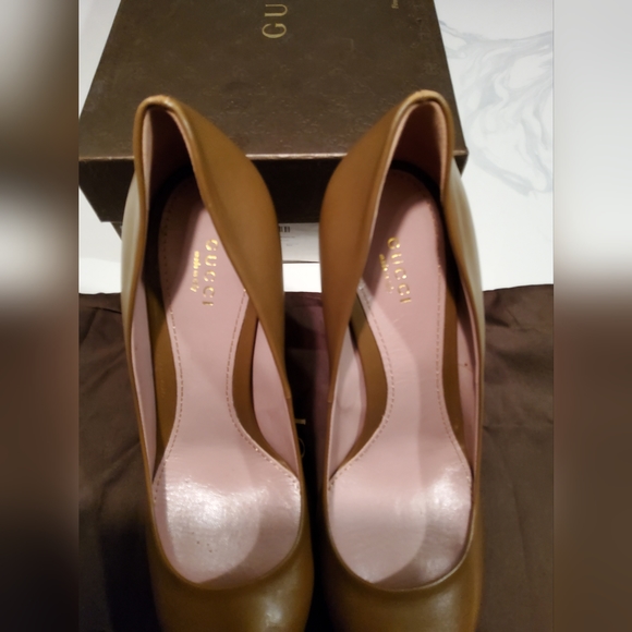 GUCCI  Nappa Charlotte Round Toe Leather Brown Pumps Heels Size 39 Made in Italy - Picture 4 of 8
